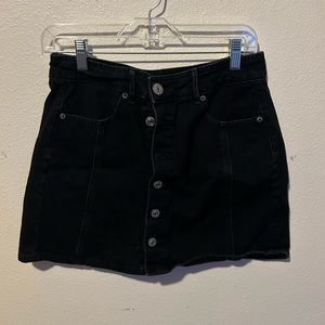 American Eagle black button down skirt Size 6